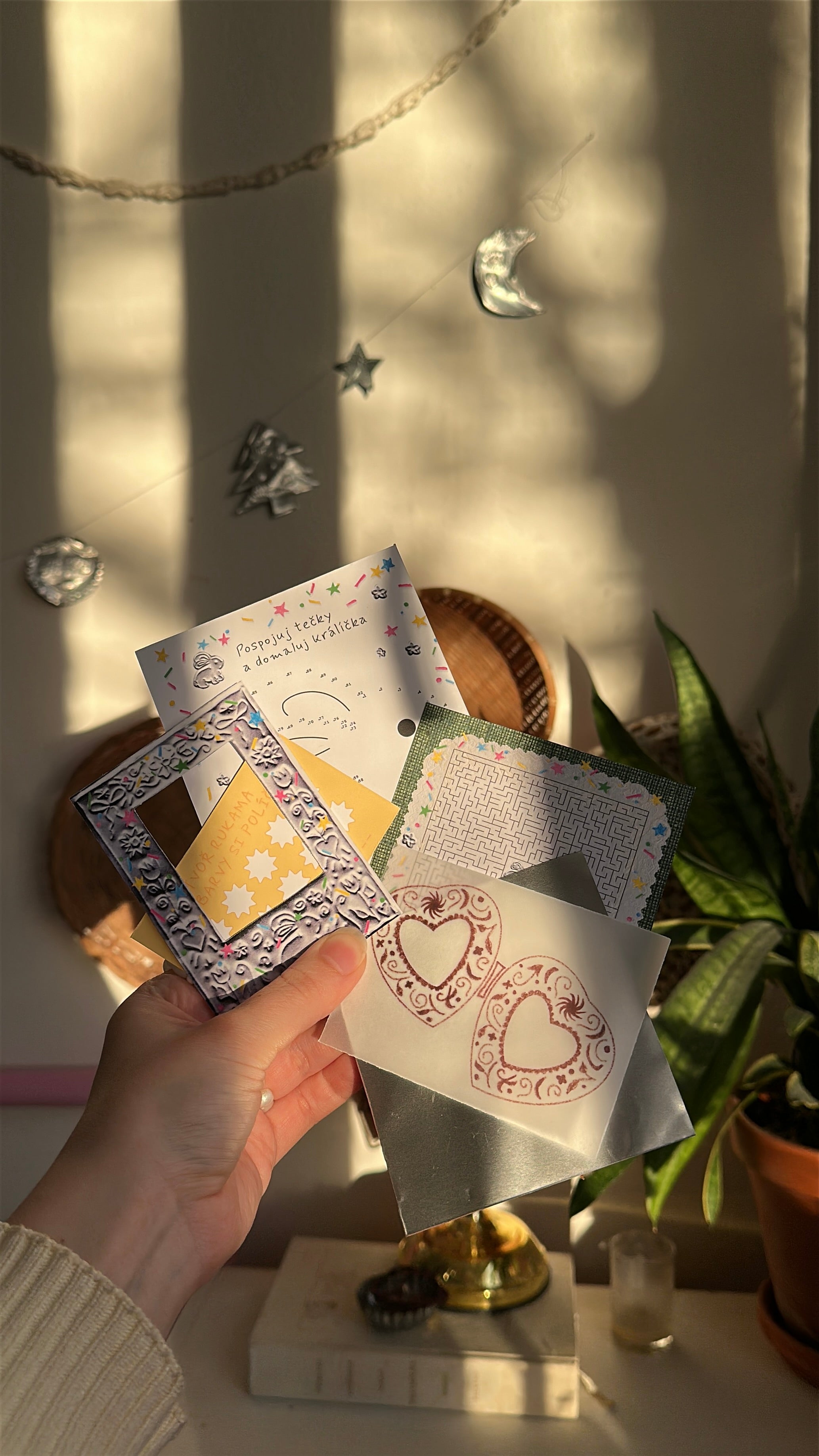 Snail Mail Mano crafts