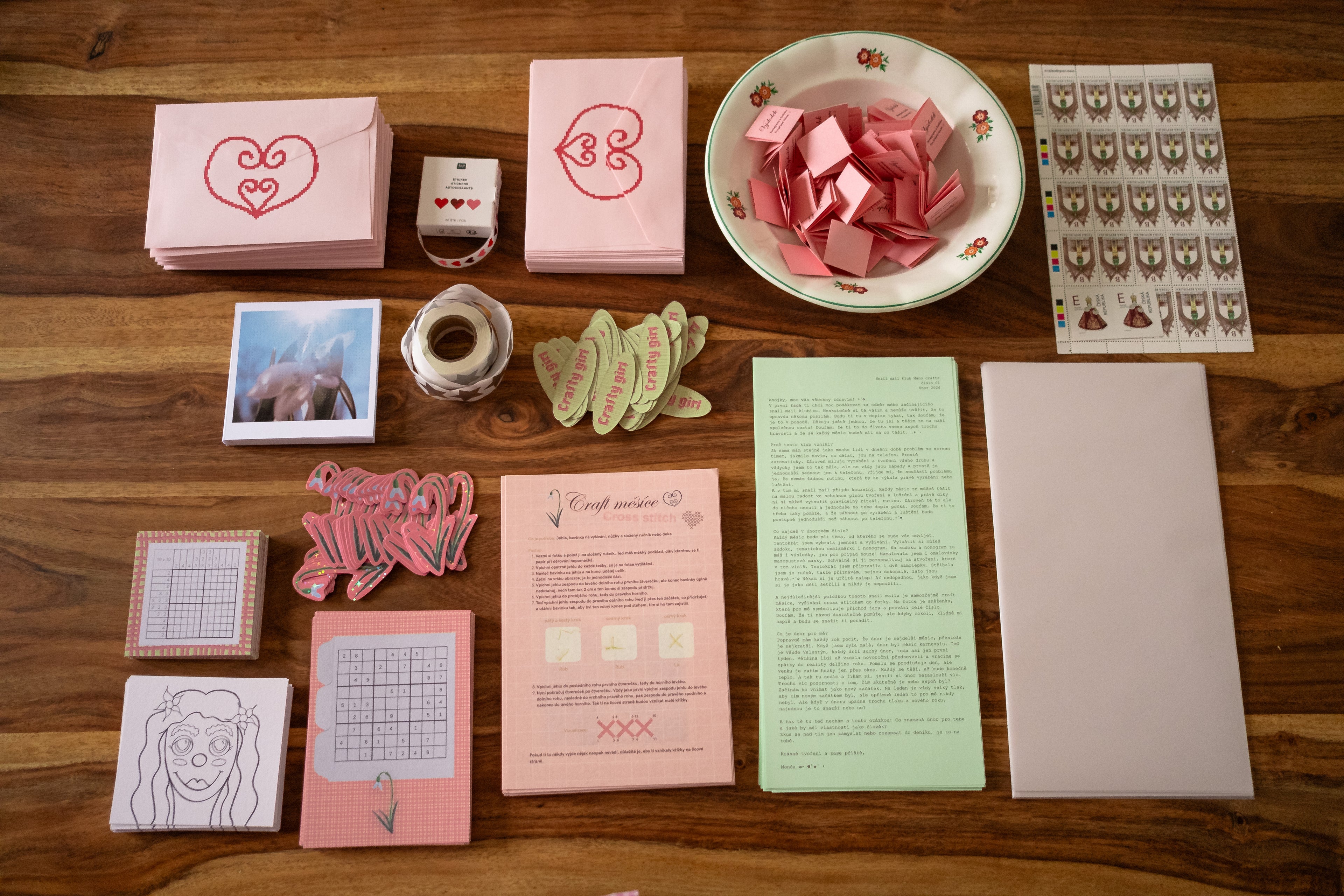 Snail Mail Mano crafts